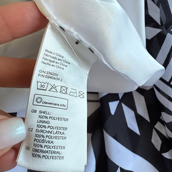 H&M Women's Sleeveless Chiffon Blouson Maxi Dress Black White Size 2 Side slits - Picture 10 of 10